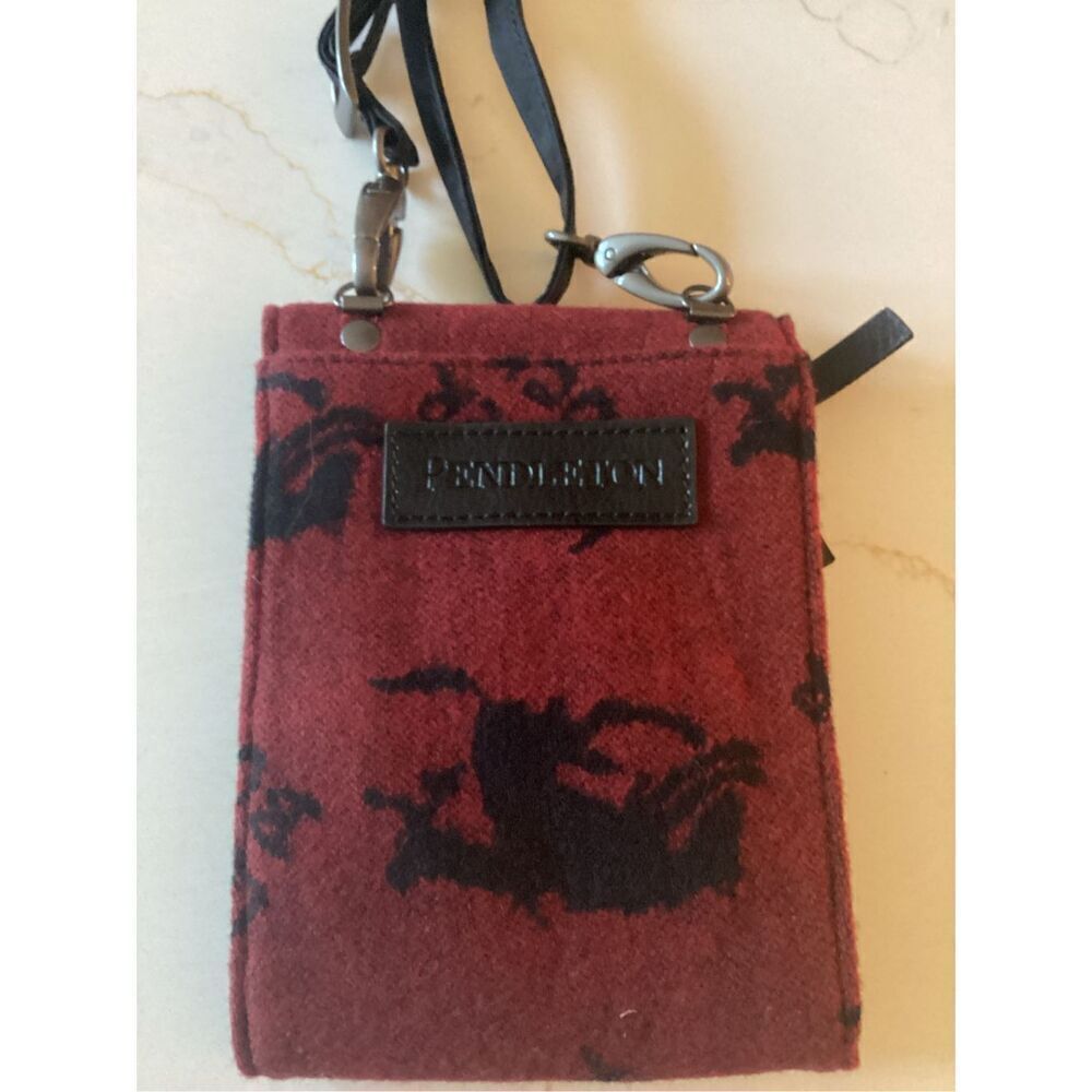 Pendleton Wallet Crossbody Bag Red Black Bucking Bronco